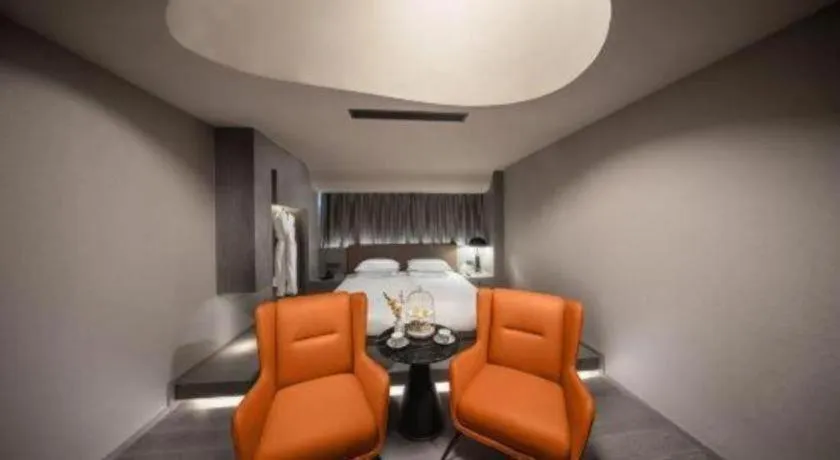 Bed in Hangzhou Blossom Hotel