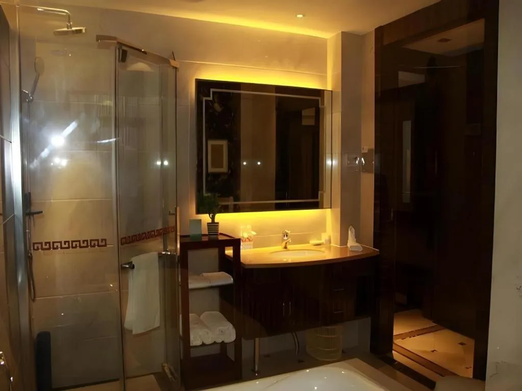 Hangzhou Blossom Hotel