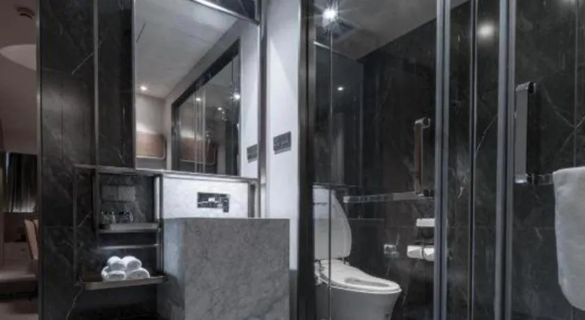 Hangzhou Blossom Hotel