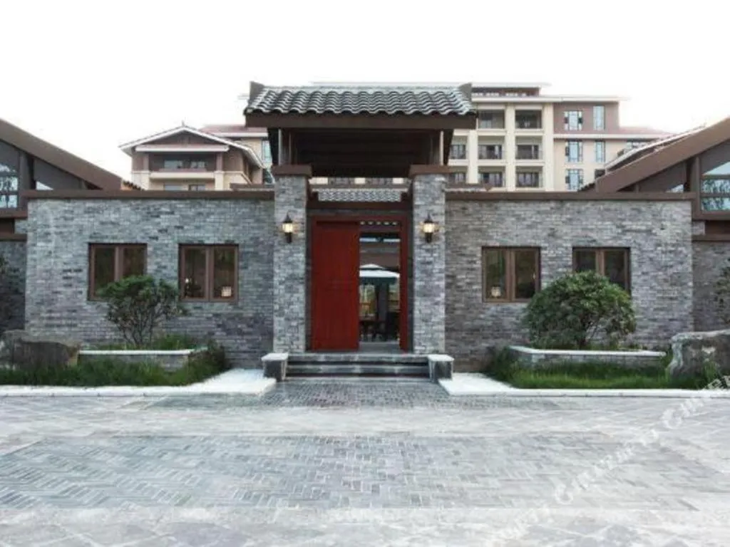 Xinjin Celebrity City Hotel