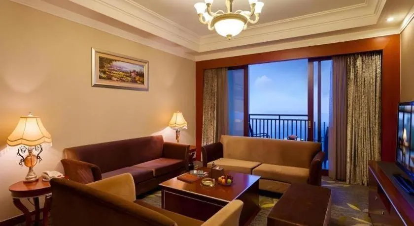 Xinjin Celebrity City Hotel