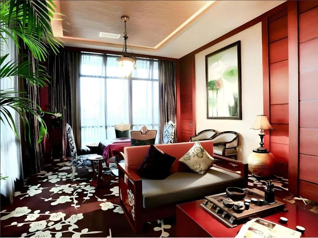 Xinjin Celebrity City Hotel