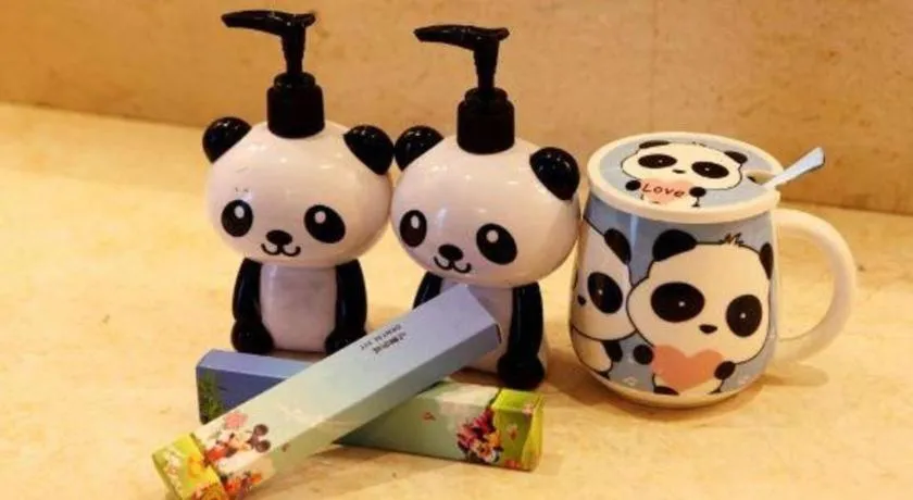 Xinjin Celebrity City Hotel