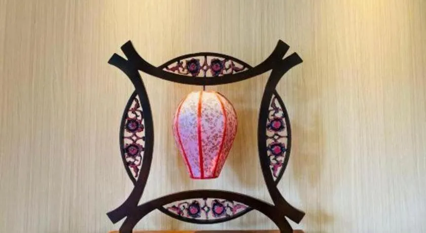 Xinjin Celebrity City Hotel