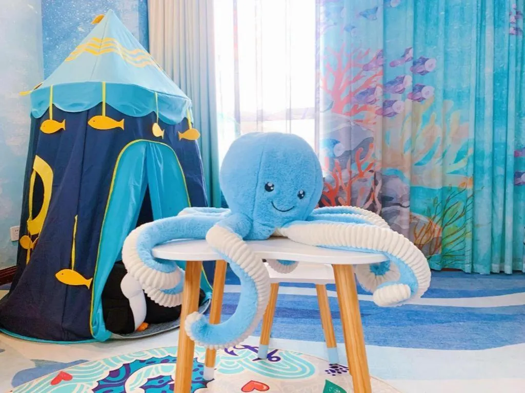 Xinjin Celebrity City Hotel