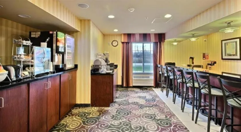 AmericInn by Wyndham Oshkosh