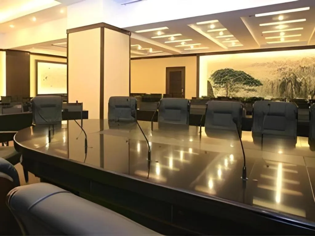 Economic Trade Hotel