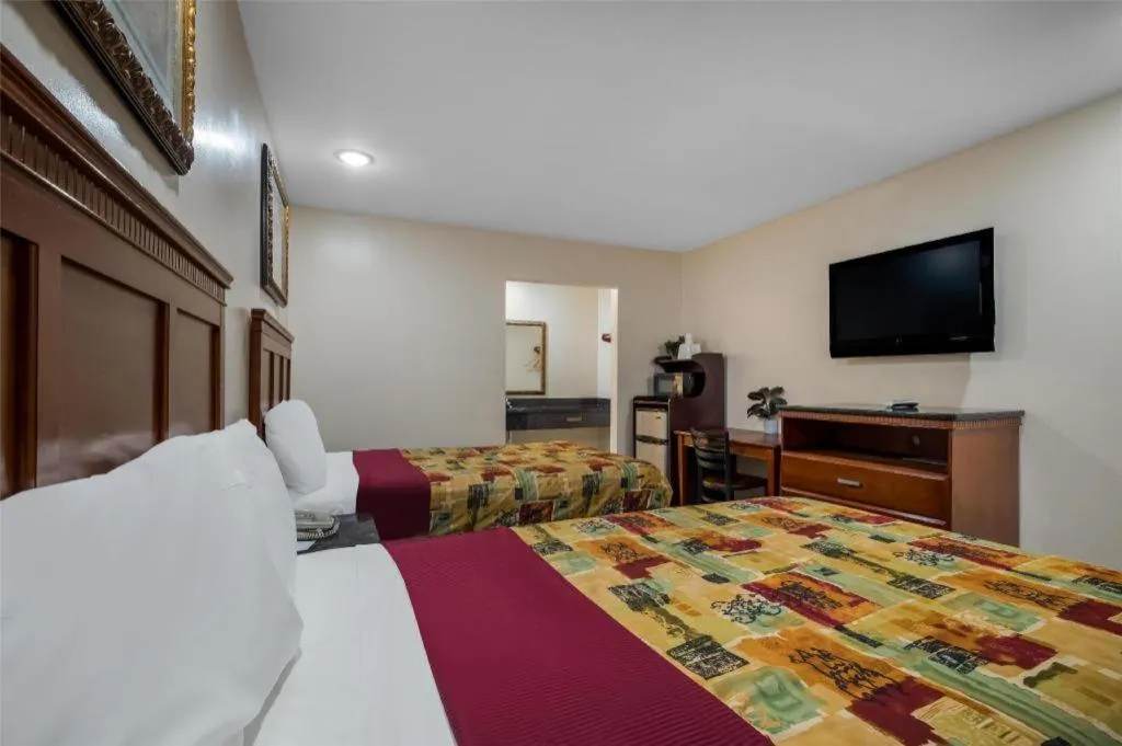 Bed in Americas Best Value Inn Redlands San Bernardino