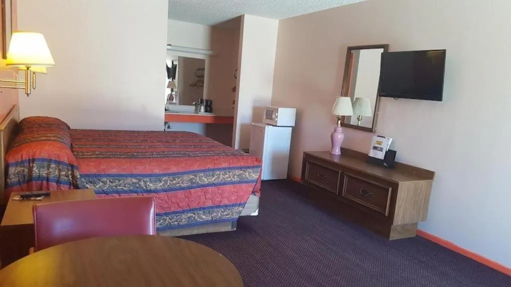 Bed in Regency Inn Breckenridge