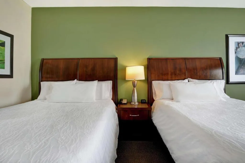 Bed in Hilton Garden Inn Green Bay