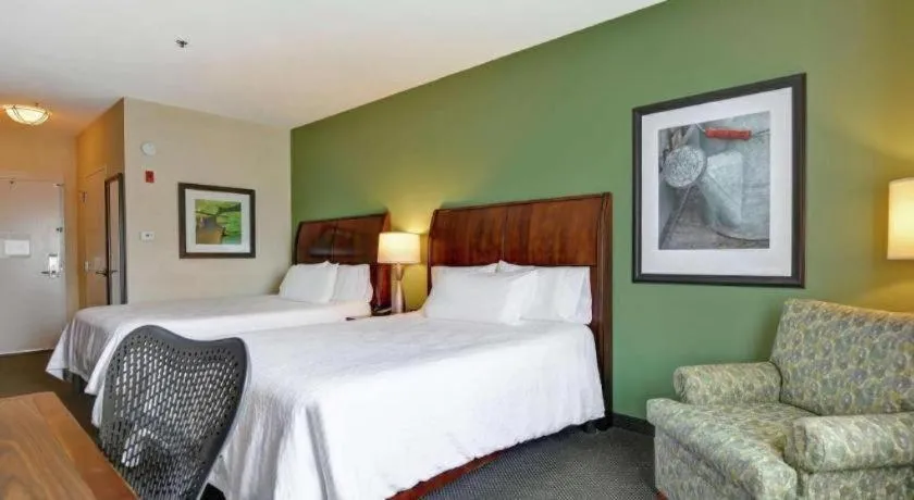 Bed in Hilton Garden Inn Green Bay