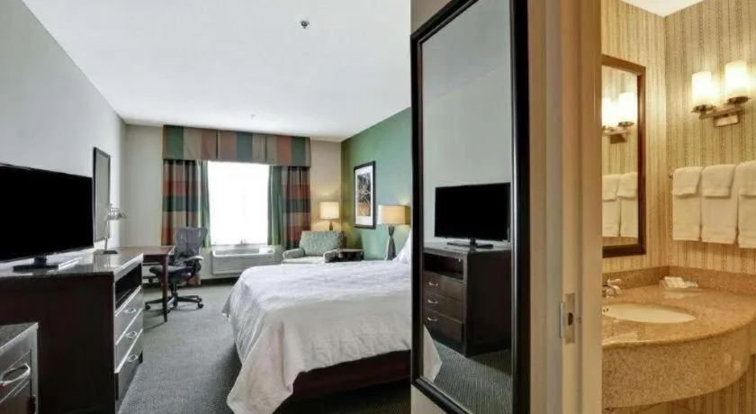 Bed in Hilton Garden Inn Green Bay