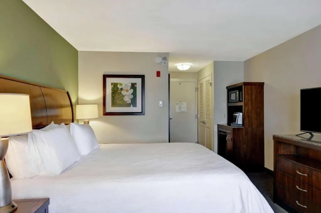 Bed in Hilton Garden Inn Green Bay