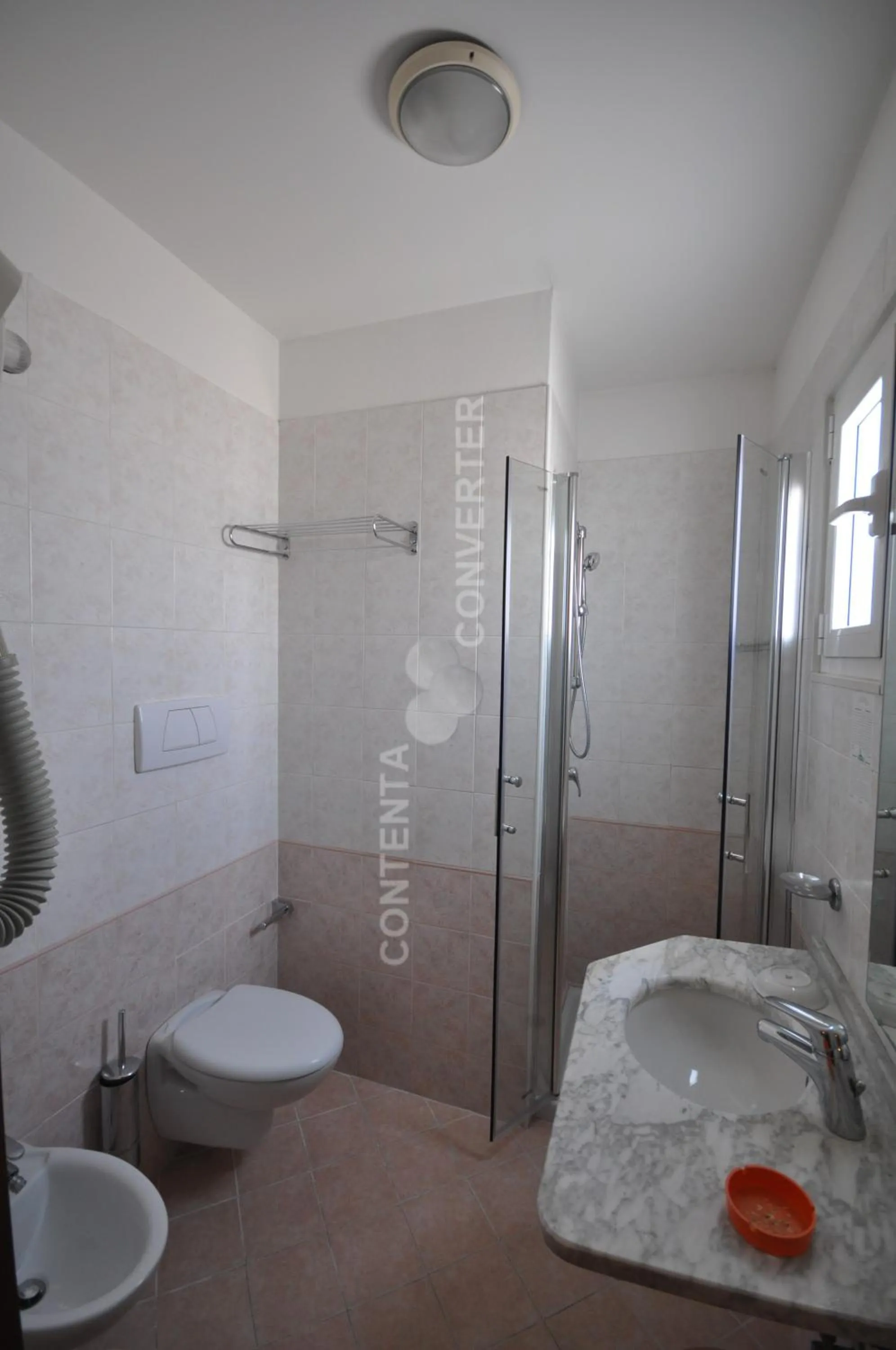 Shower in Hotel Adriatic&Beauty