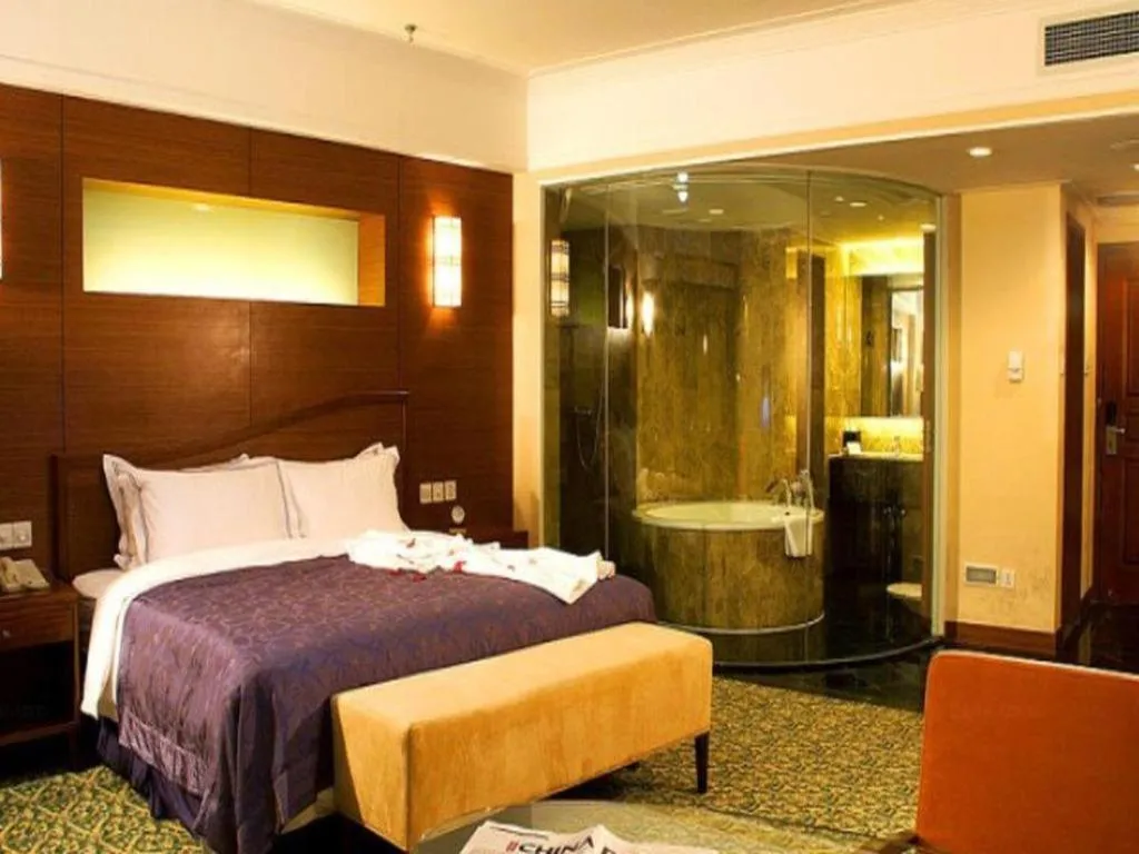 Bed in Dongying Blue Horizon Intenational Hotel