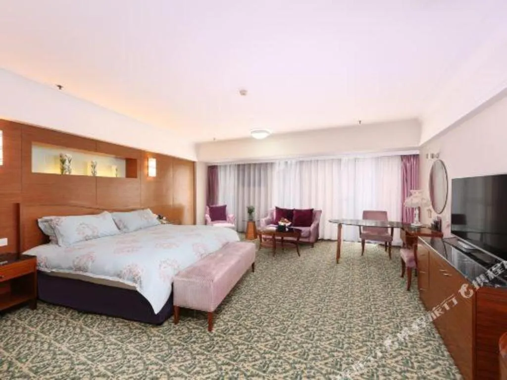 Bed in Dongying Blue Horizon Intenational Hotel