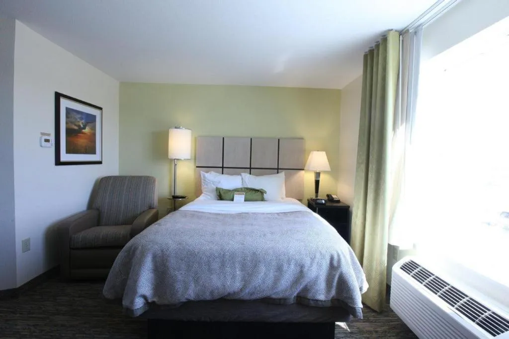 Bed in Candlewood Suites Saint Joseph By IHG