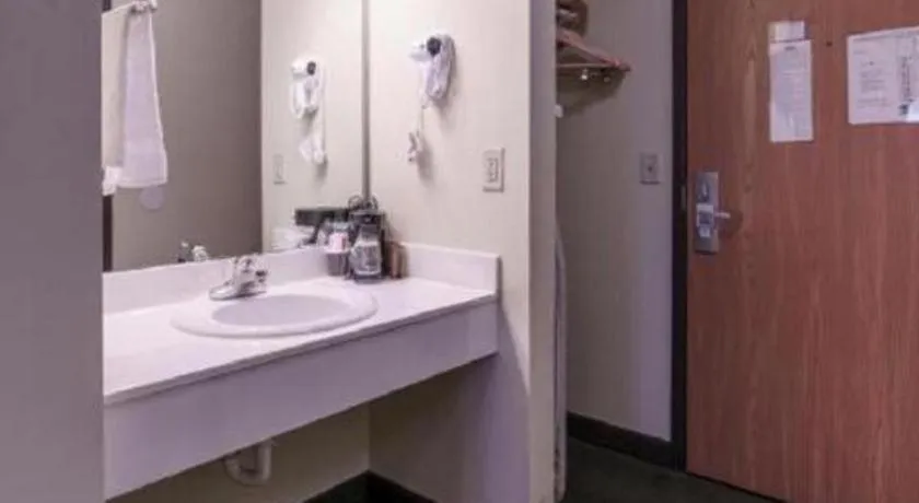 Supertel Inn And Conference Center