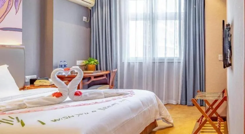 Bed in Uniton Hotel Shenzhen