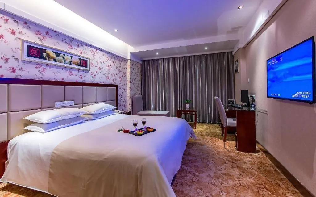 Bed in New Friendship Hotel