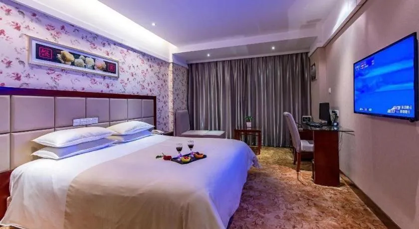 Bed in New Friendship Hotel