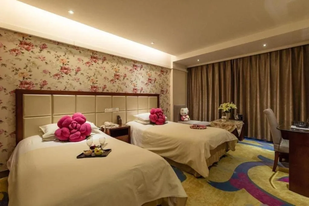 Bed in New Friendship Hotel