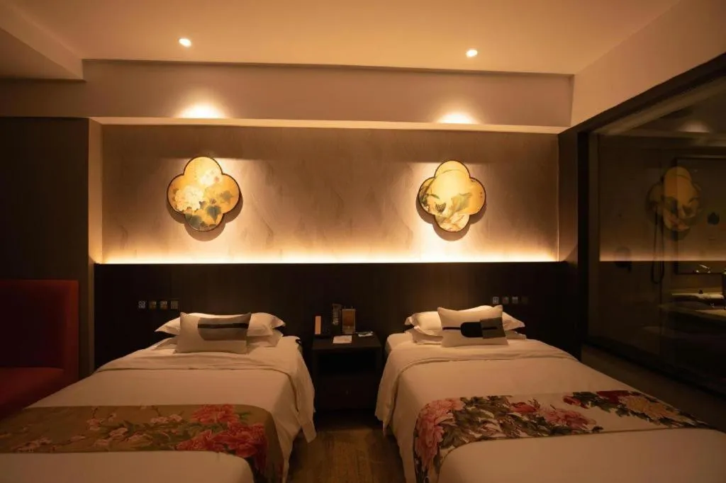 Bed in New Friendship Hotel