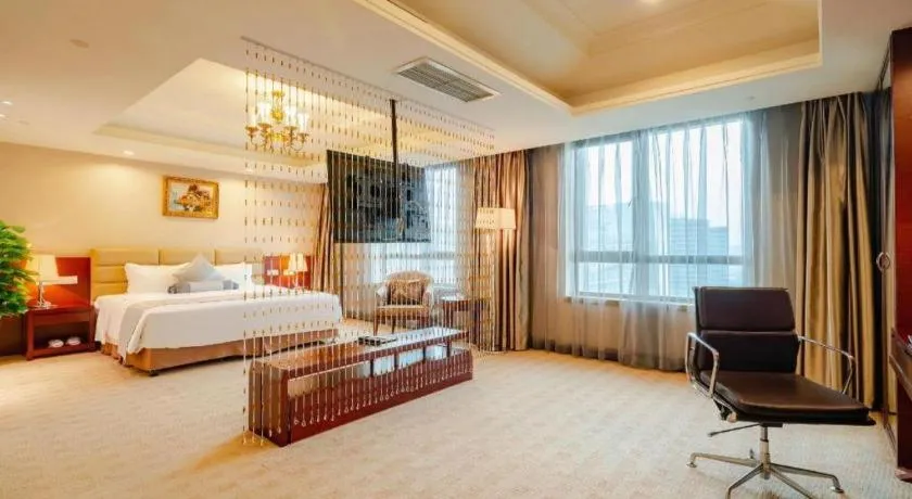 Bed in Chengdu Sovereign Hotel