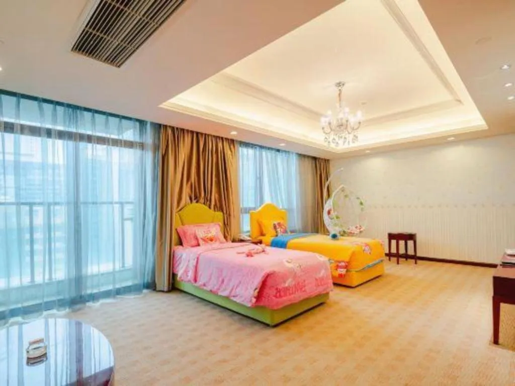 Bed in Chengdu Sovereign Hotel