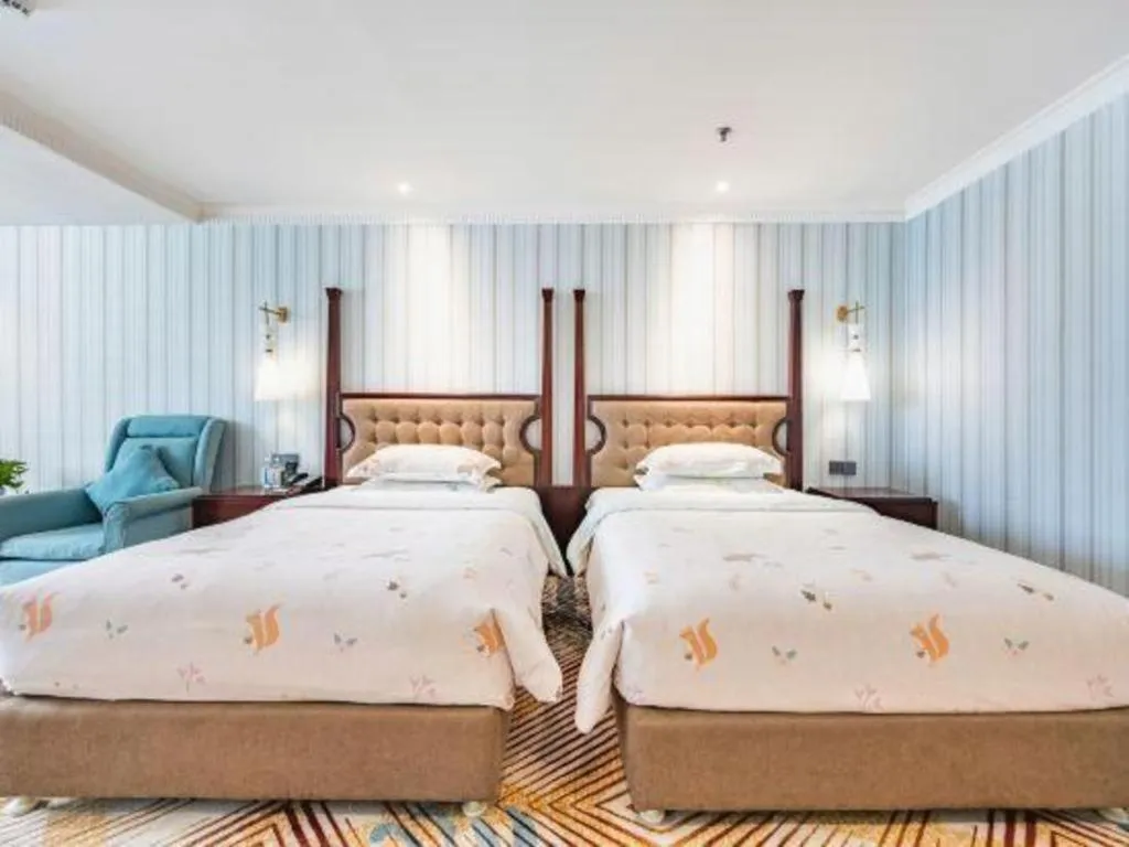 Bed in Chongqing River Romance Hotel