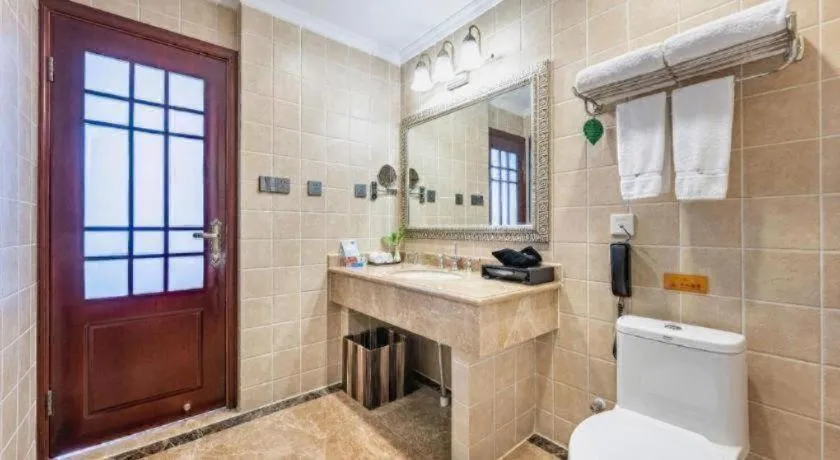 Chongqing River Romance Hotel