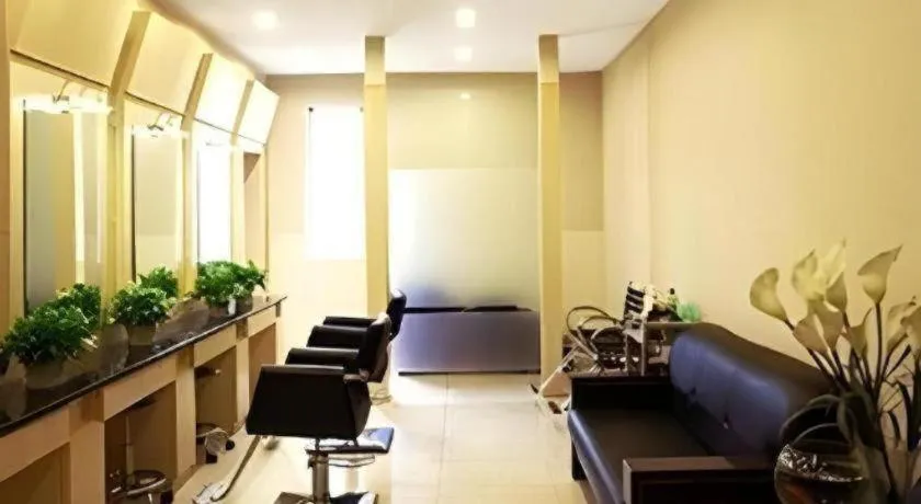 Chongqing River Romance Hotel