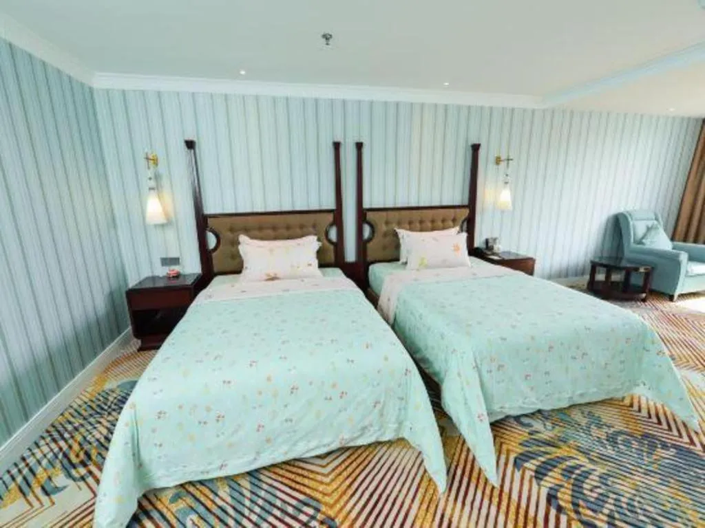 Bed in Chongqing River Romance Hotel