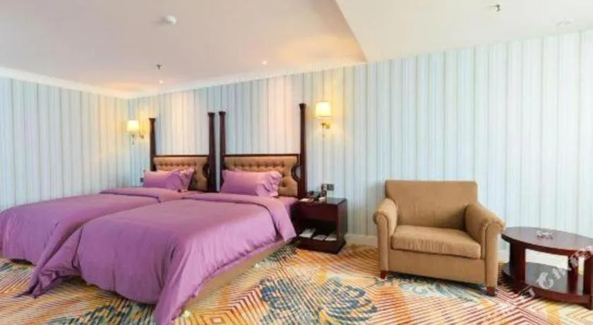 Bed in Chongqing River Romance Hotel