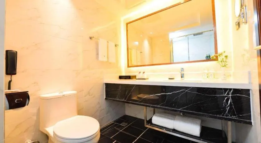 Chongqing River Romance Hotel