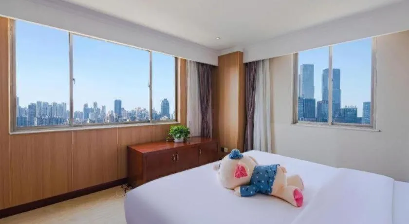 Bed in Chongqing River Romance Hotel