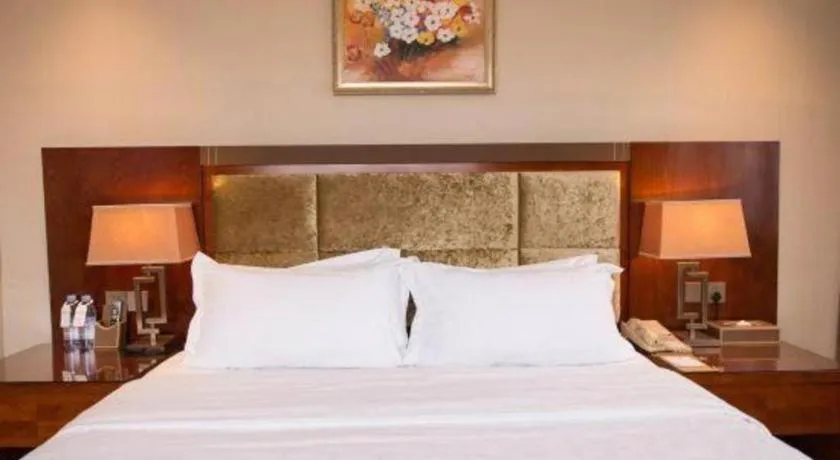 Bed in Chongqing River Romance Hotel