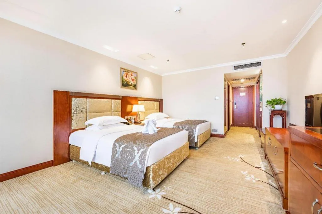 Bed in Chongqing River Romance Hotel