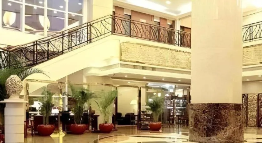 Chongqing River Romance Hotel