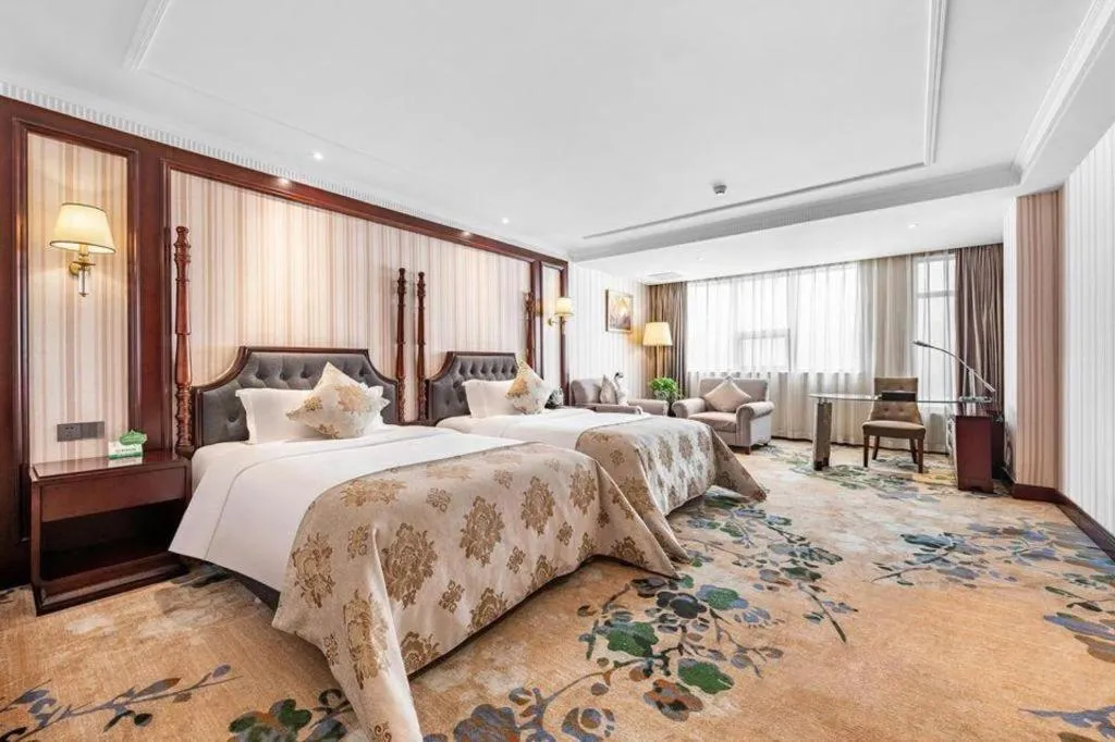 Bed in Chongqing River Romance Hotel