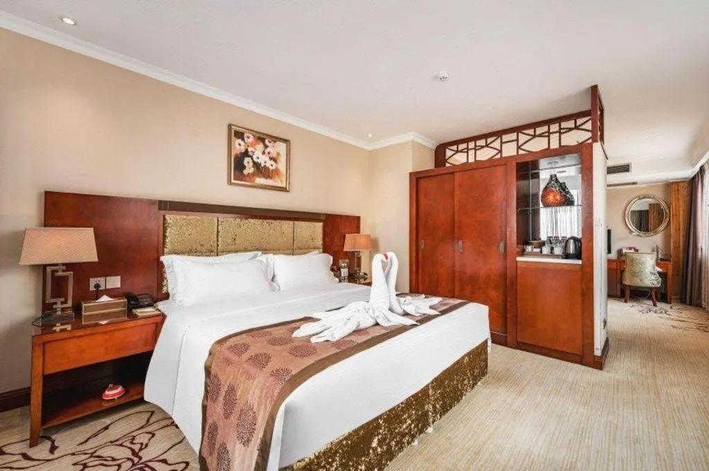 Bed in Chongqing River Romance Hotel