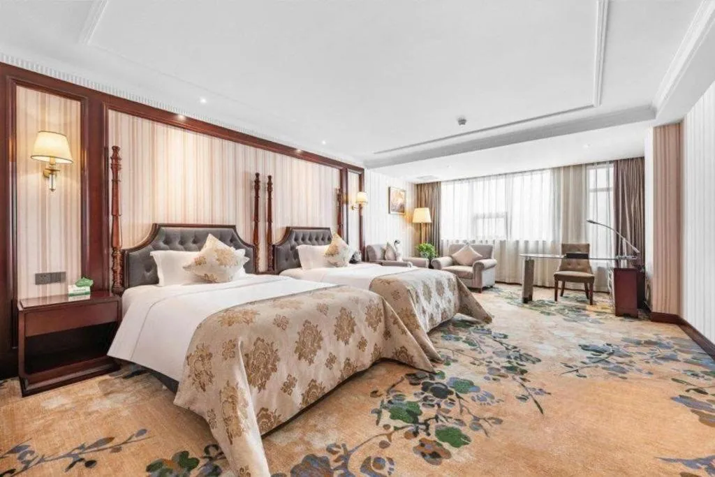 Bed in Chongqing River Romance Hotel