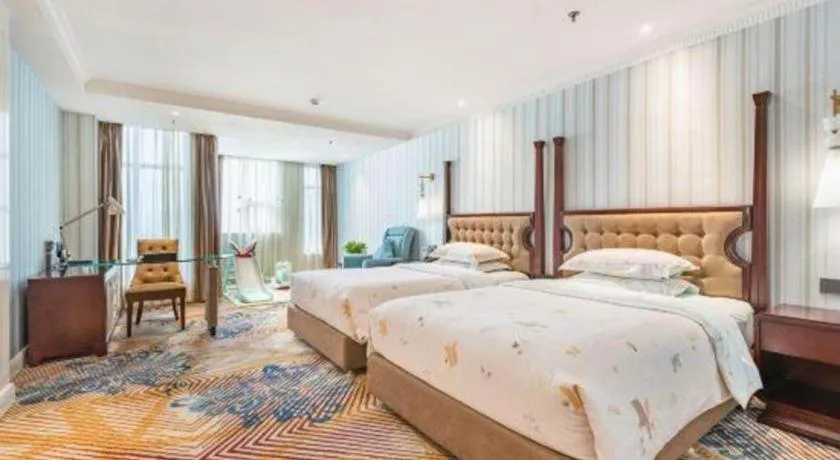 Bed in Chongqing River Romance Hotel