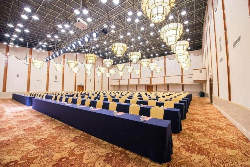 Chongqing River Romance Hotel