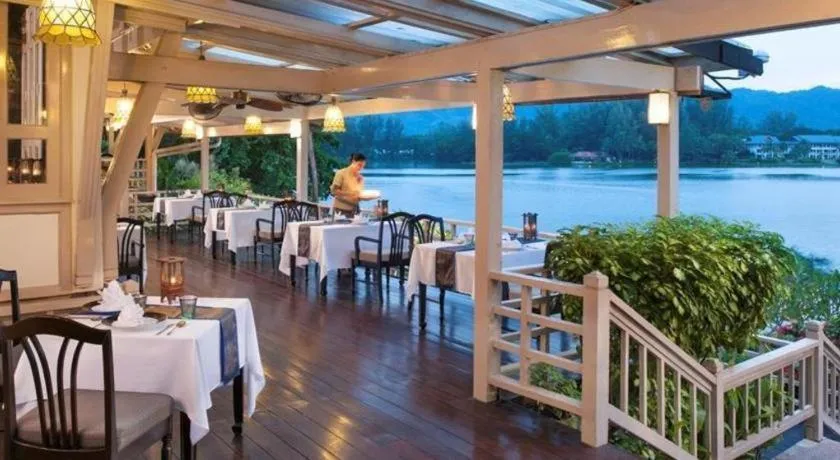 Dusit Thani Laguna Pool Villa