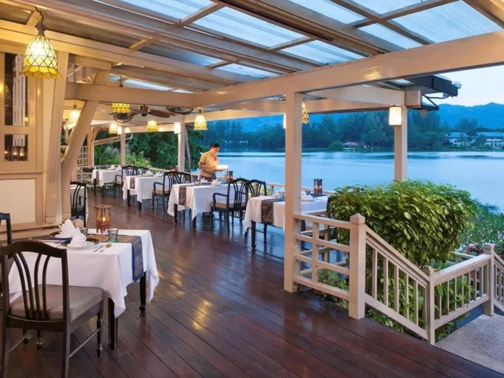 Dusit Thani Laguna Pool Villa