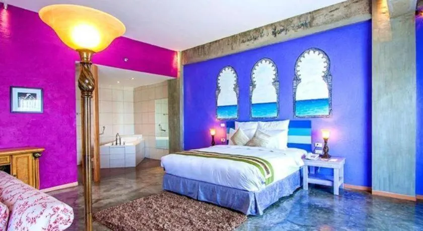 The Henry Hotel Cebu - Multi-use Hotel