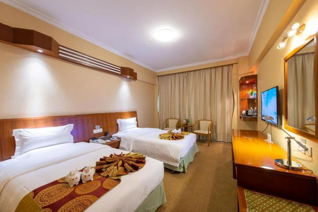Bed in Yichang Three Gorges Project Hotel