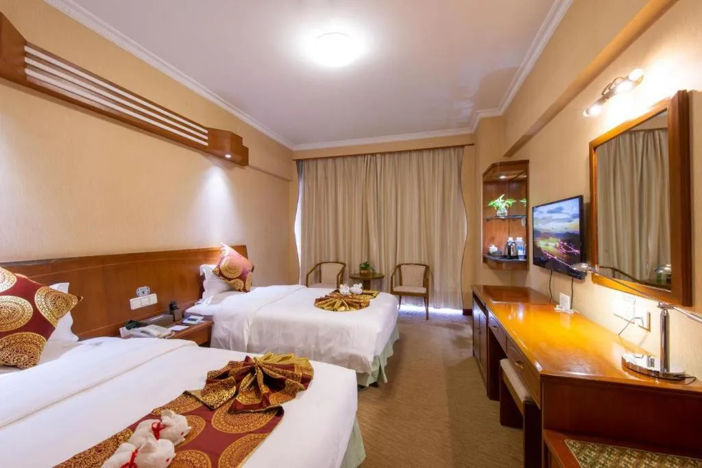 Bed in Yichang Three Gorges Project Hotel