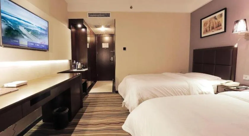 Bed in Yichang Three Gorges Project Hotel